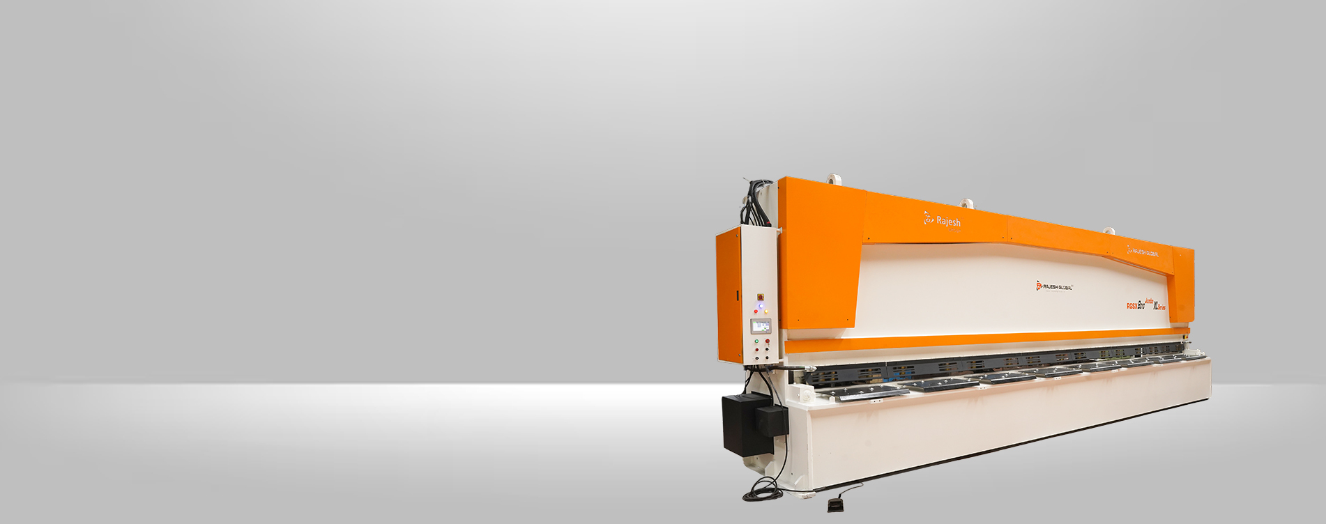 Heavy Duty Hydraulic Shearing Machine